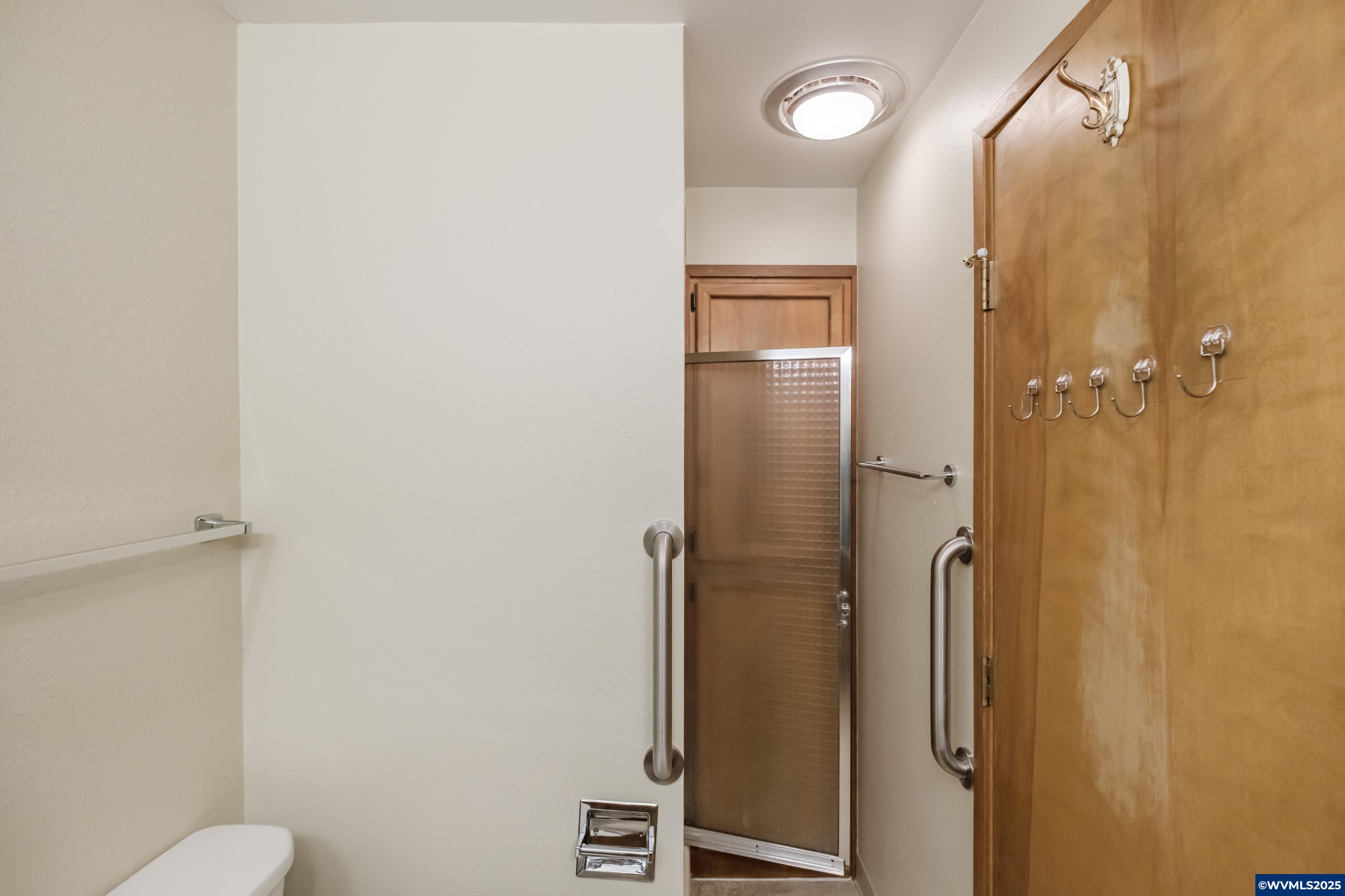 Salem, Oregon 97306, United States, 3 Bedrooms Bedrooms, ,2 BathroomsBathrooms,Residential,Pending,155184