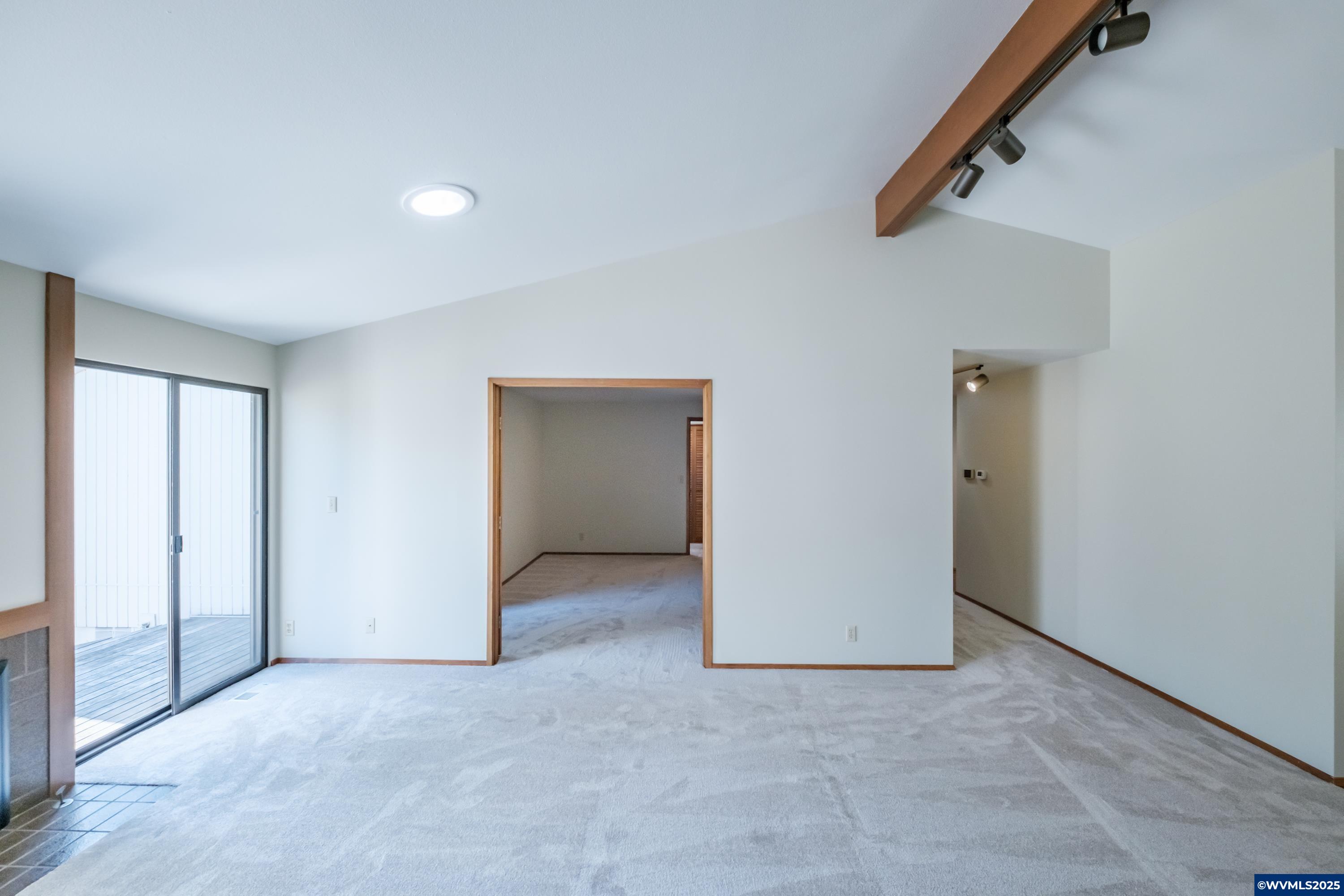 Salem, Oregon 97306, United States, 3 Bedrooms Bedrooms, ,2 BathroomsBathrooms,Residential,Pending,155184