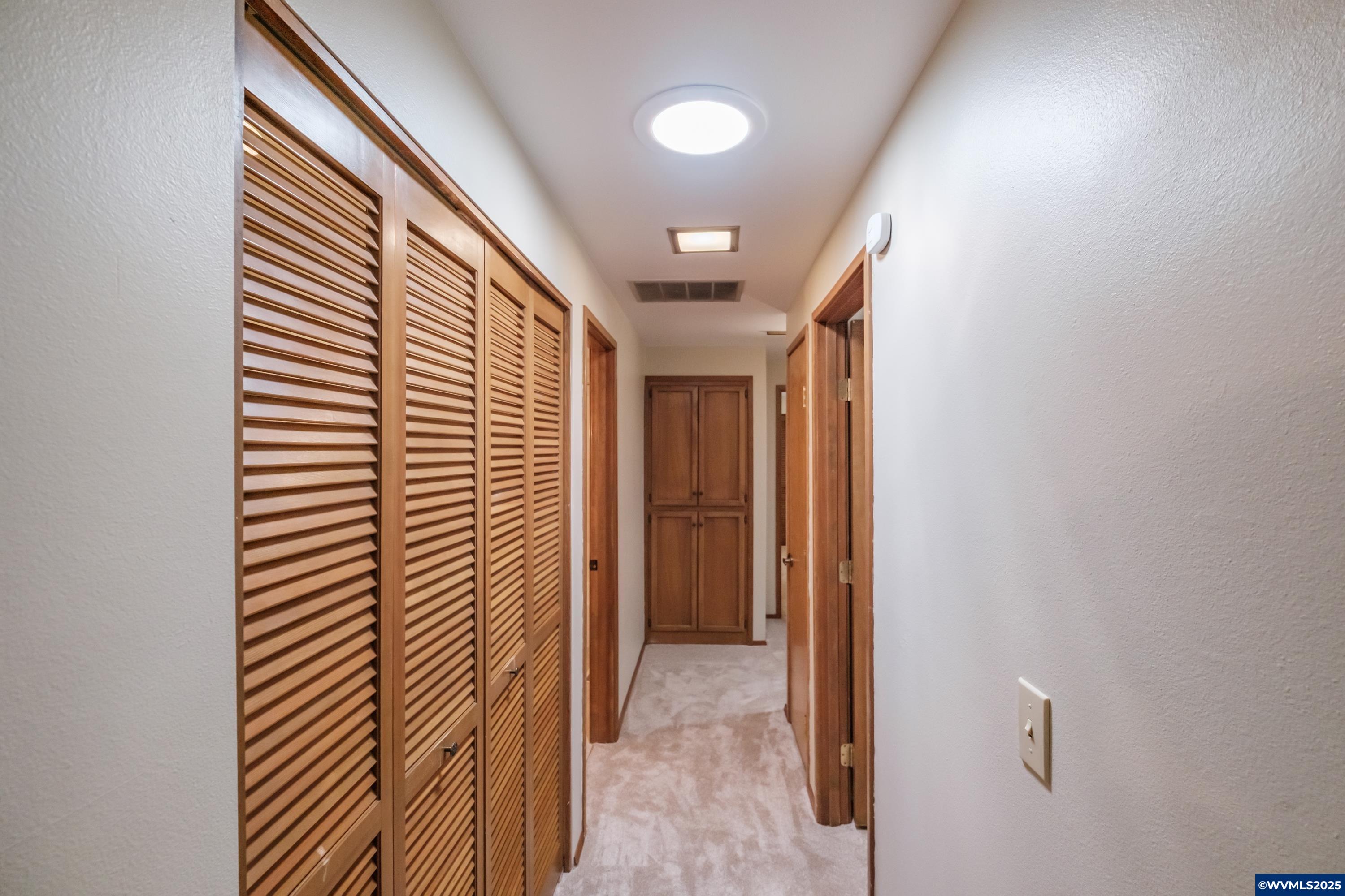 Salem, Oregon 97306, United States, 3 Bedrooms Bedrooms, ,2 BathroomsBathrooms,Residential,Pending,155184