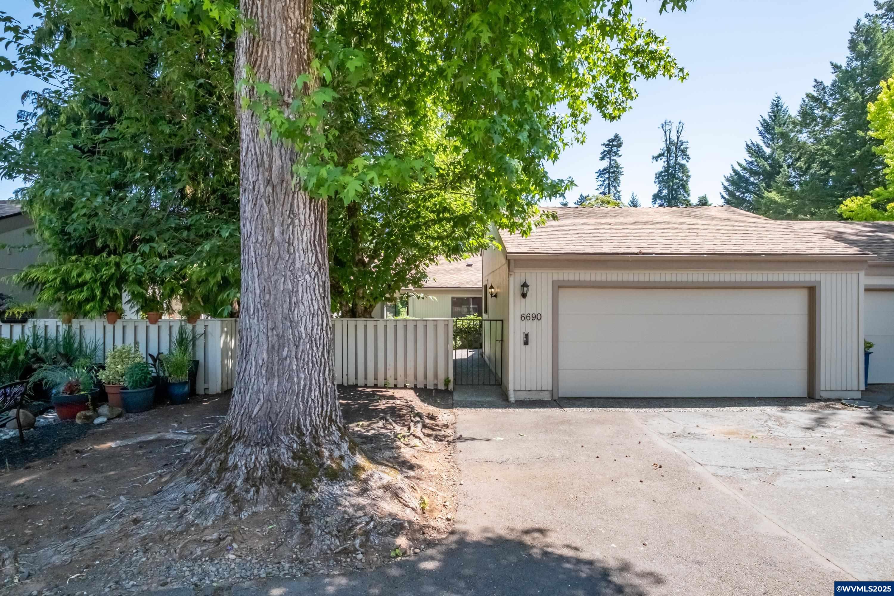 Salem, Oregon 97306, United States, 3 Bedrooms Bedrooms, ,2 BathroomsBathrooms,Residential,Pending,155184