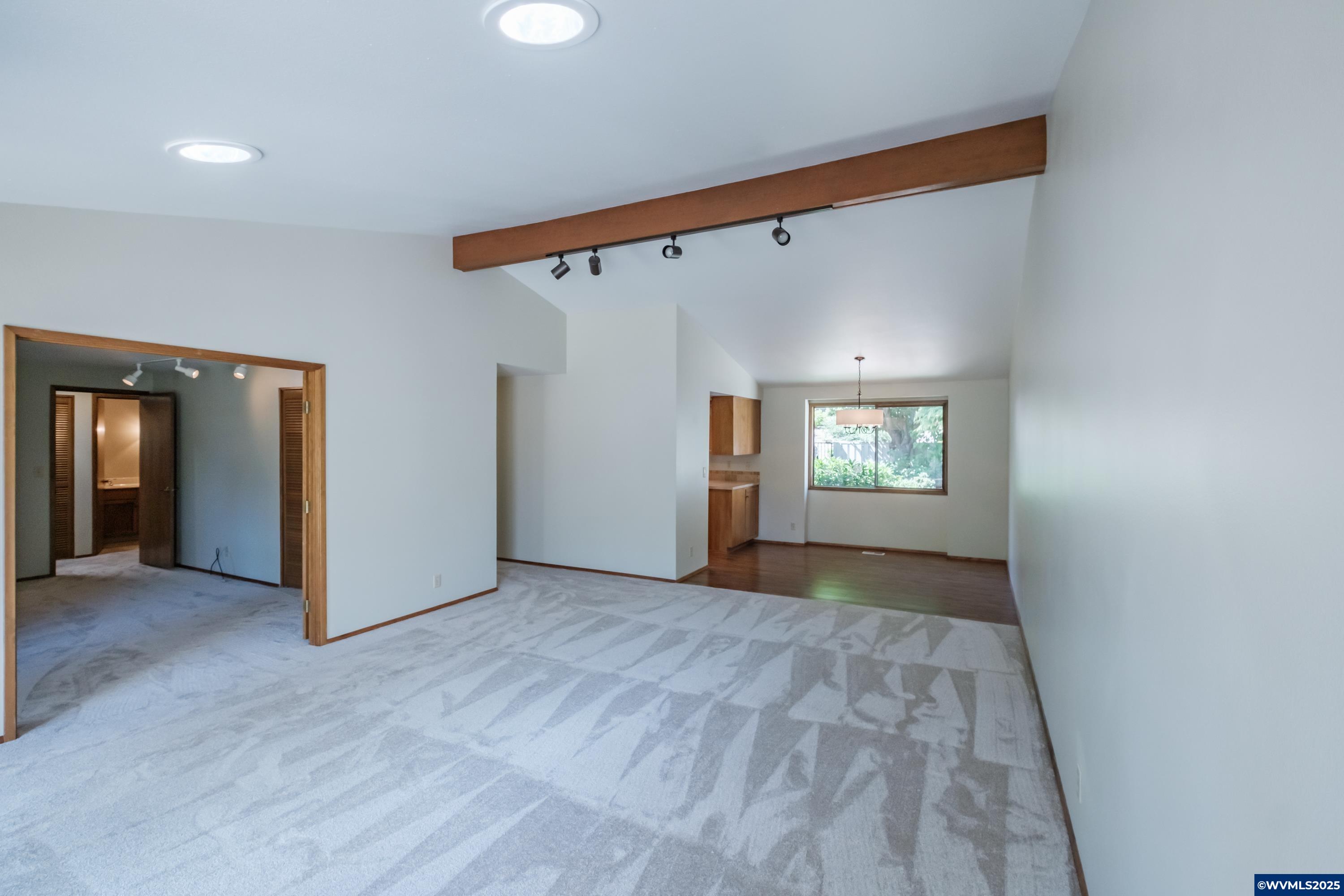 Salem, Oregon 97306, United States, 3 Bedrooms Bedrooms, ,2 BathroomsBathrooms,Residential,Pending,155184