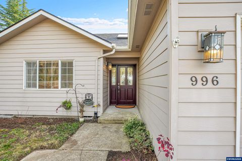 996 Parkway Dr Salem OR 97304
