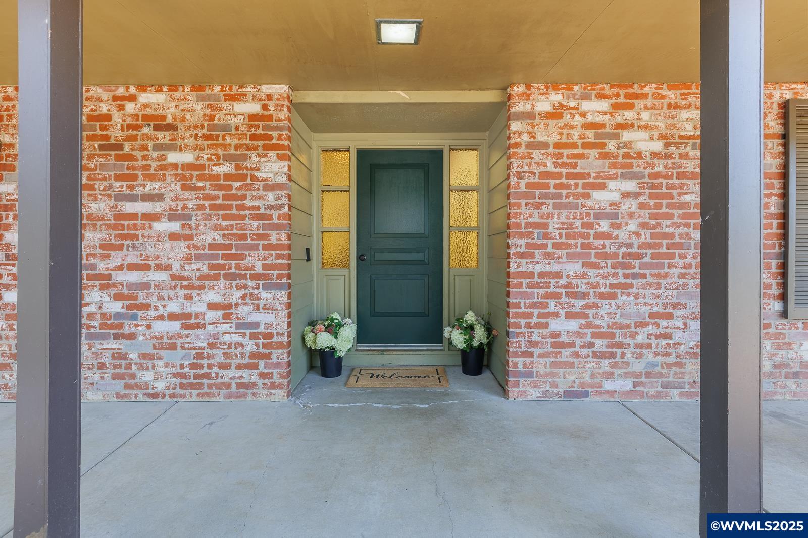 24358 Queen Anne Dr
