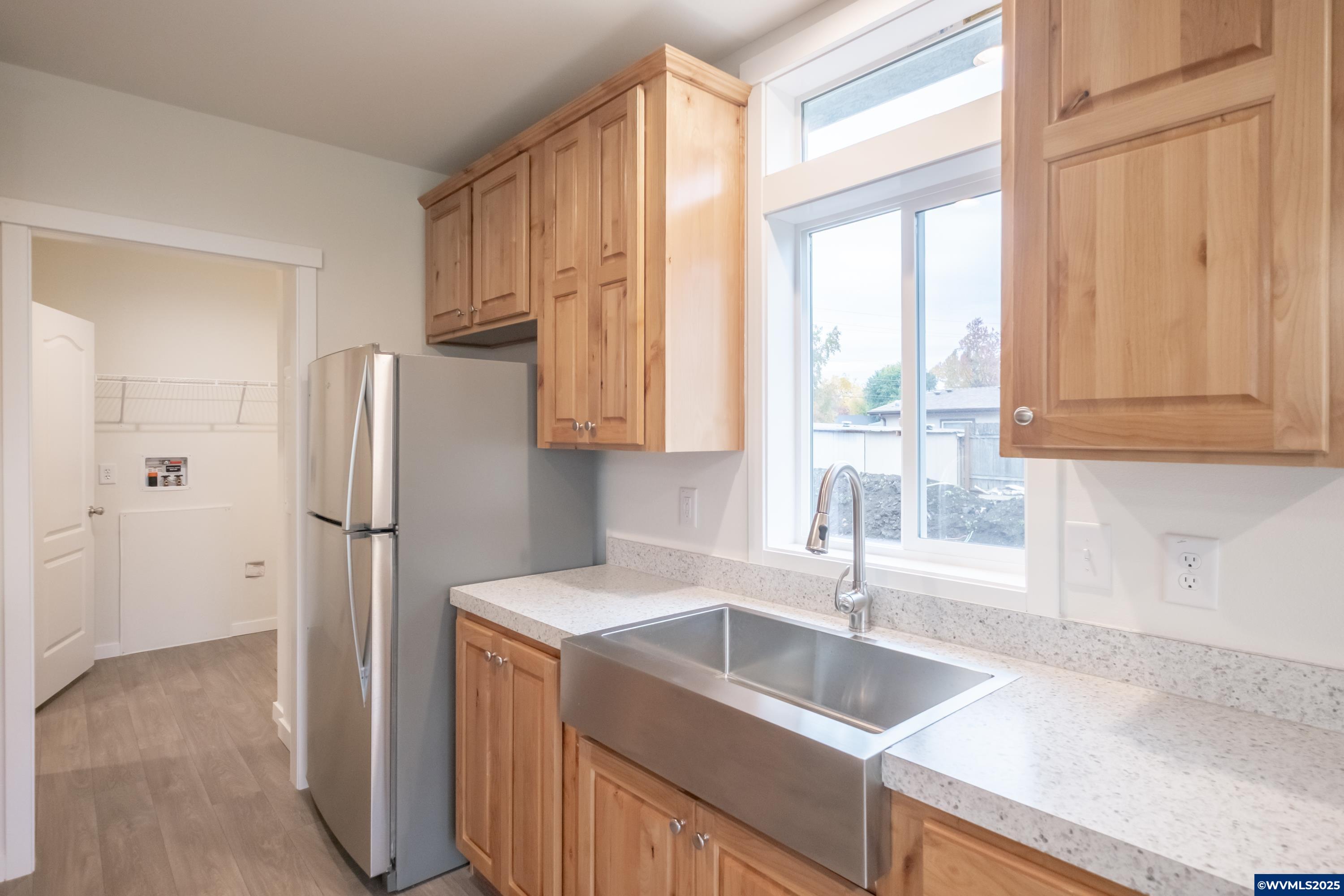 Salem, Oregon 97305, United States, 3 Bedrooms Bedrooms, ,2 BathroomsBathrooms,Residential,Active,228564