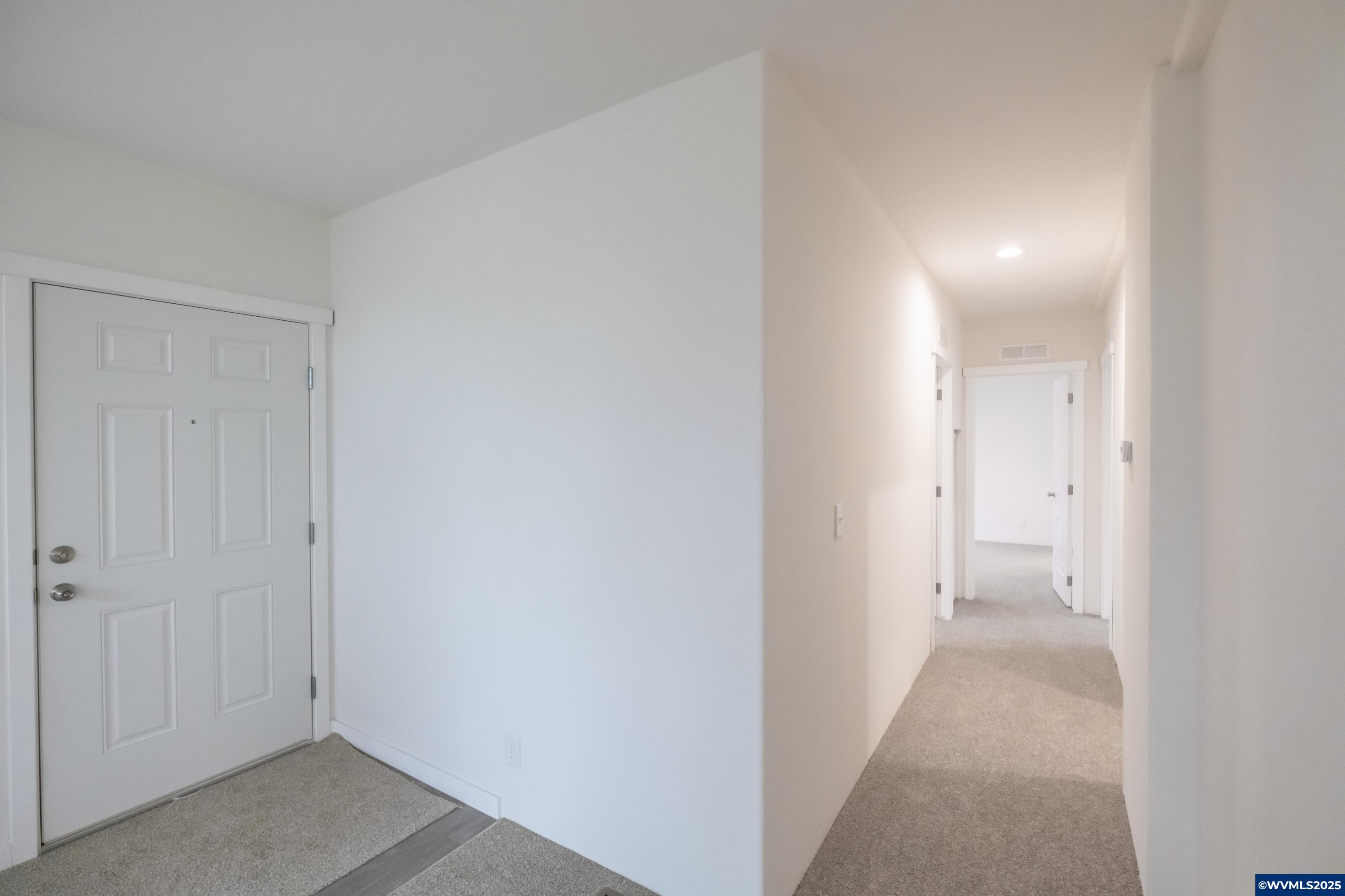 Salem, Oregon 97305, United States, 3 Bedrooms Bedrooms, ,2 BathroomsBathrooms,Residential,Active,228564