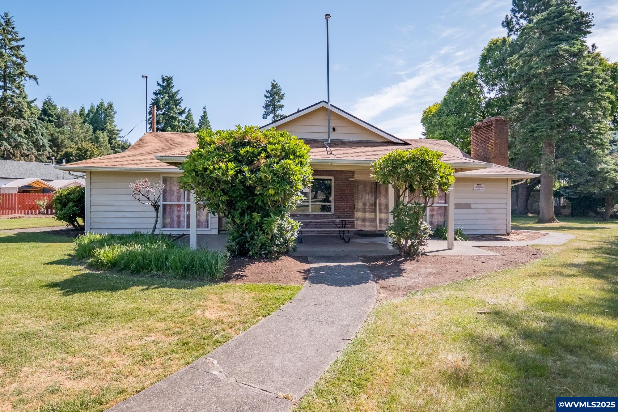 Salem, Oregon 97305, United States, 3 Bedrooms Bedrooms, ,2 BathroomsBathrooms,Residential,Active,228564