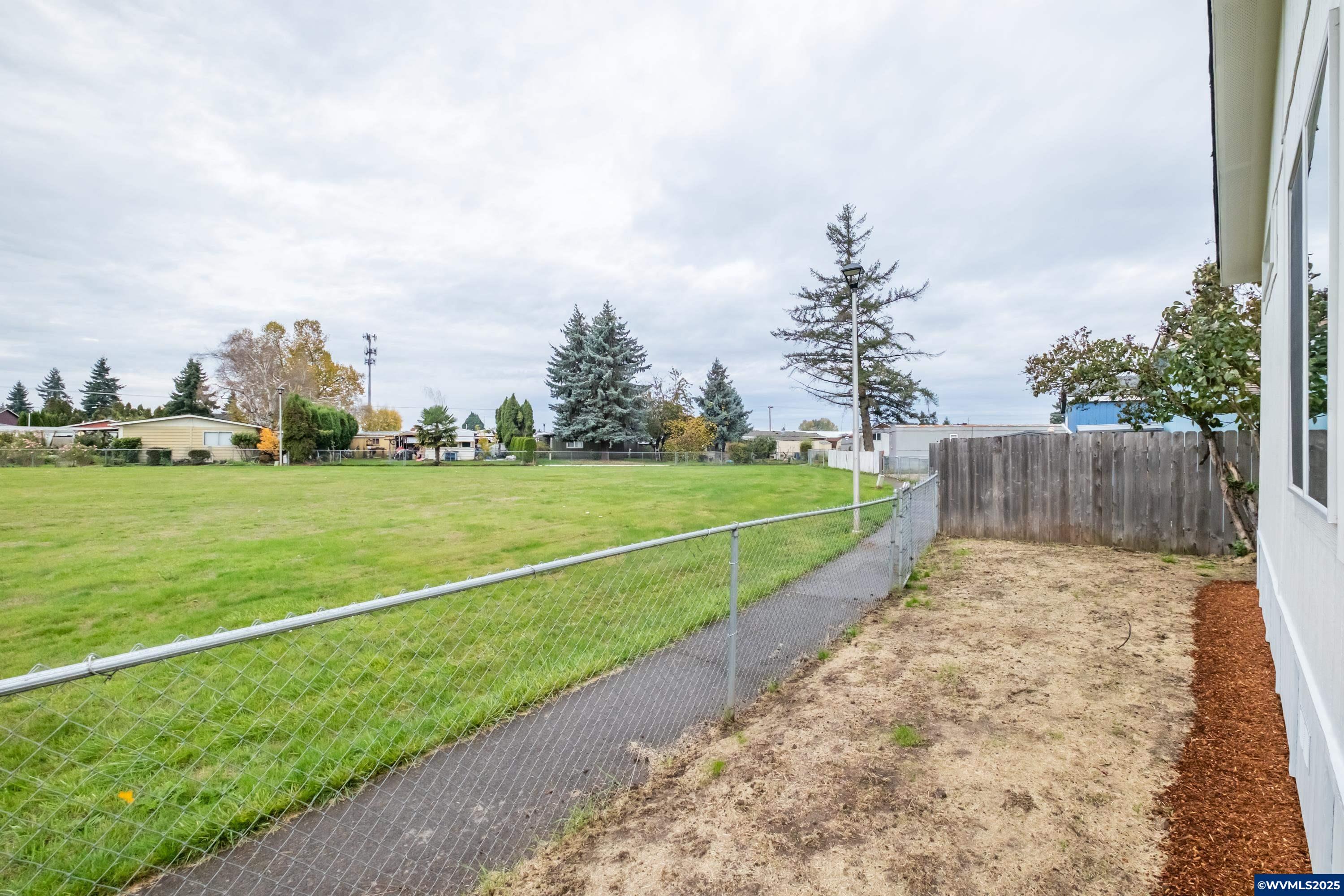 Salem, Oregon 97305, United States, 3 Bedrooms Bedrooms, ,2 BathroomsBathrooms,Residential,Active,228564