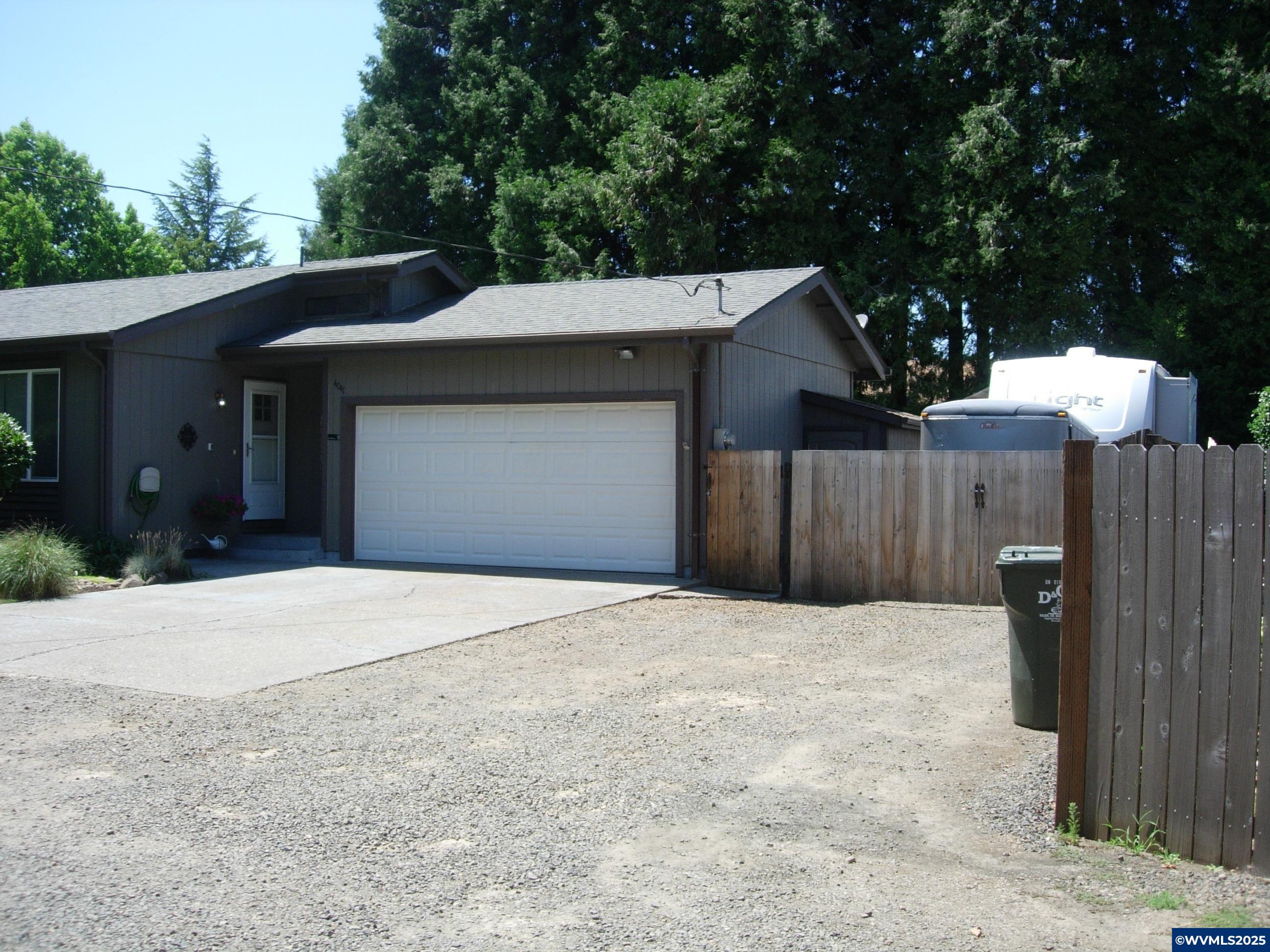 4041 Roselle Wy SE