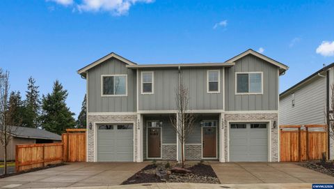 1334 Oppek St NE Keizer OR 97303