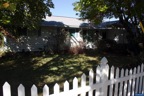 1201 DEARBORN AVE NE, KEIZER, OR 97303 - Image f0be98be19bbcde83e6e1cf8d7c2dd9c/596699061