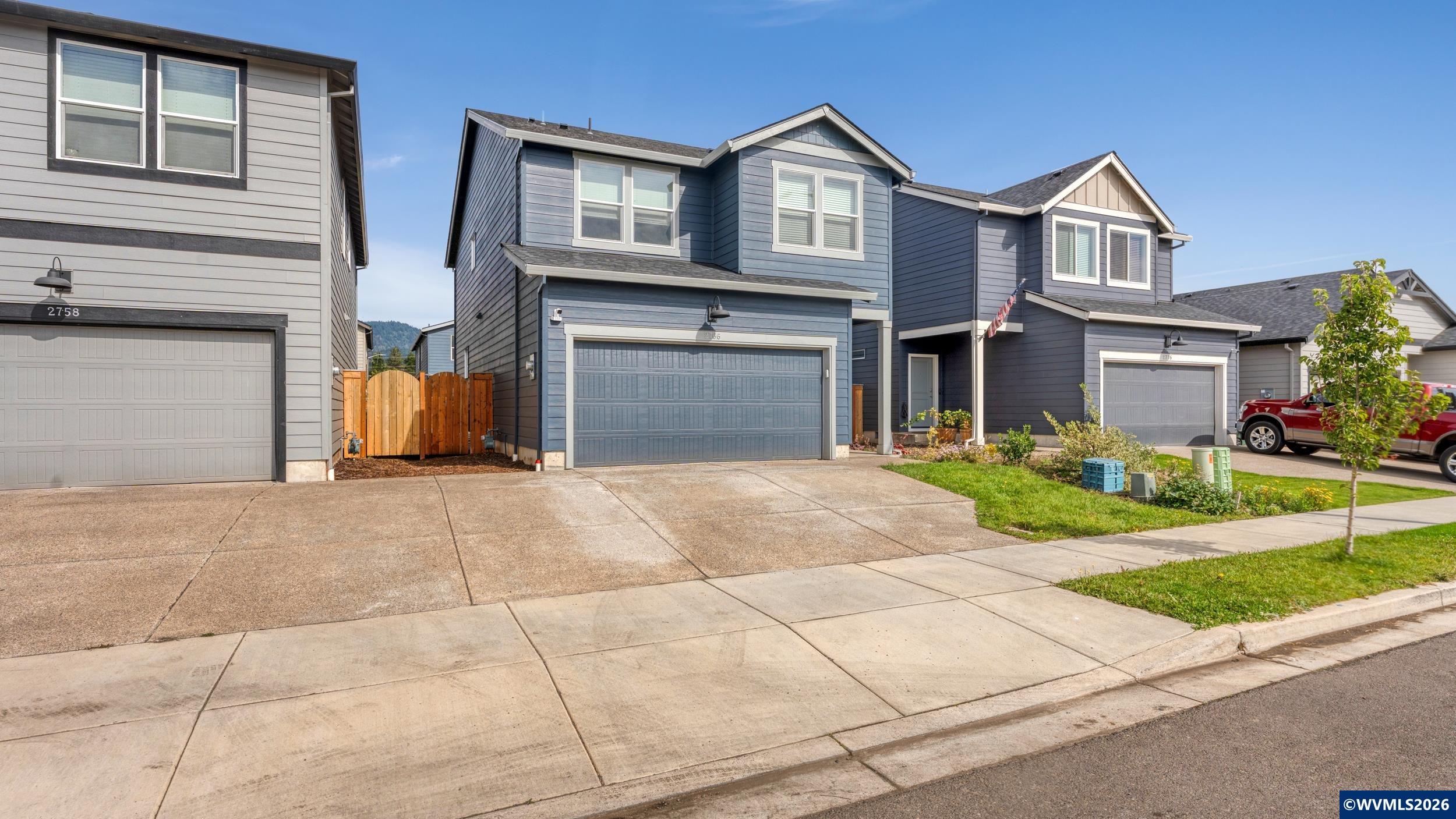 2766 V St