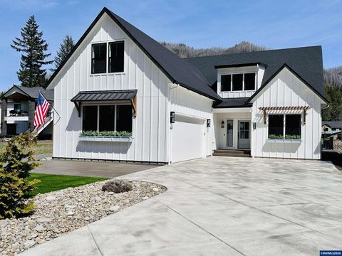 335 Janice Ct Detroit OR 97342