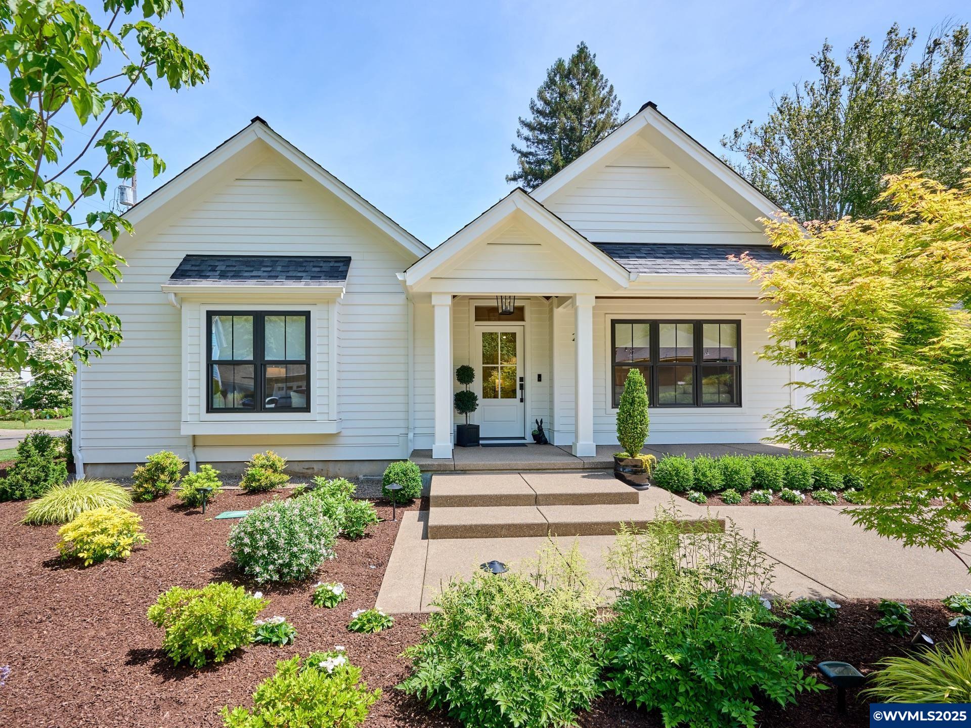 201 Jerome Av