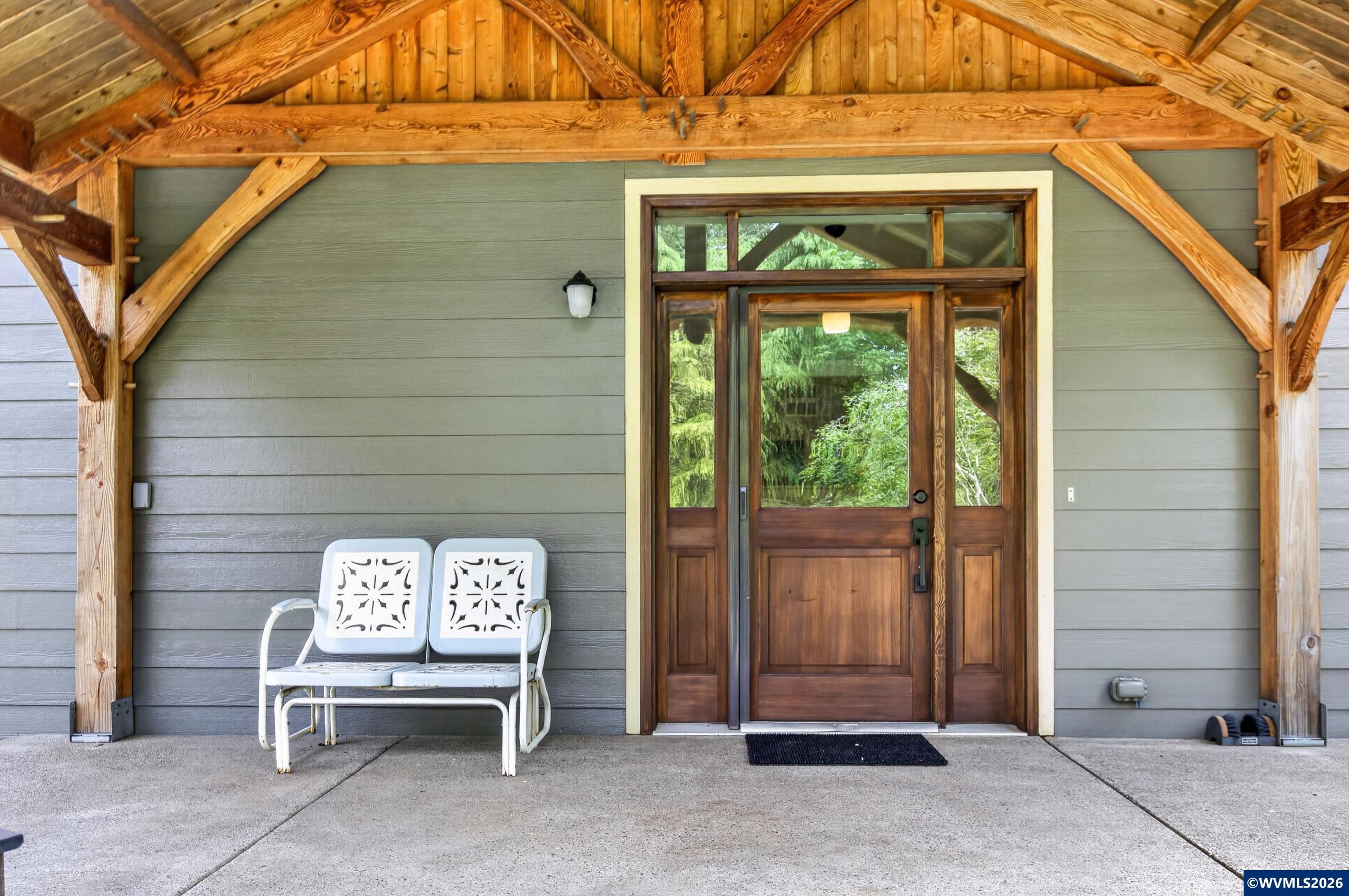 5714 Crooked Finger Rd NE Rd