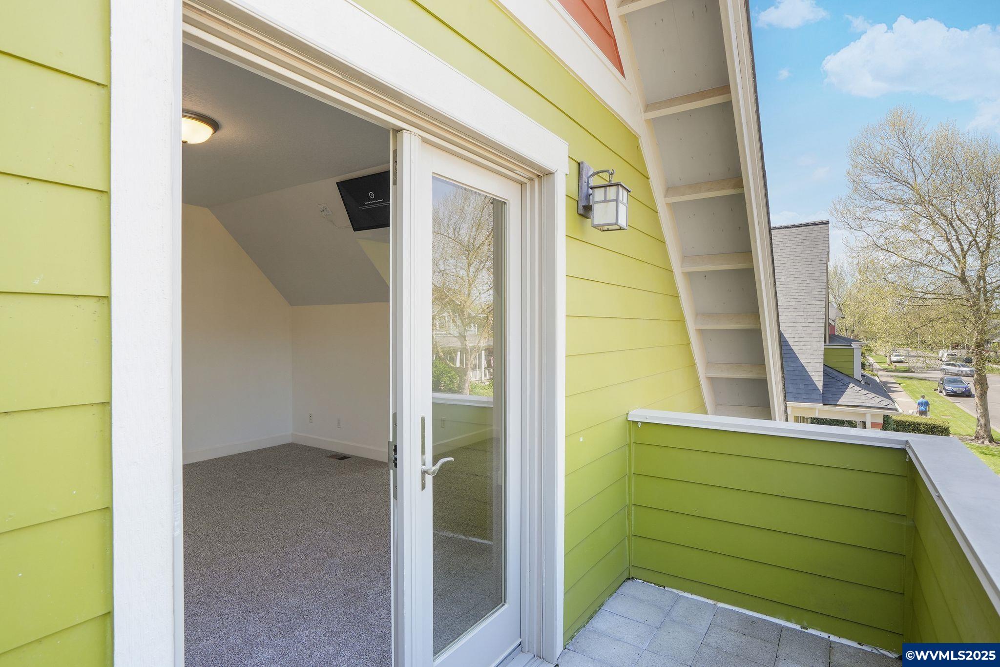 Monmouth, Oregon 97361, United States, 2 Bedrooms Bedrooms, ,2 BathroomsBathrooms,Residential,Pending,110555