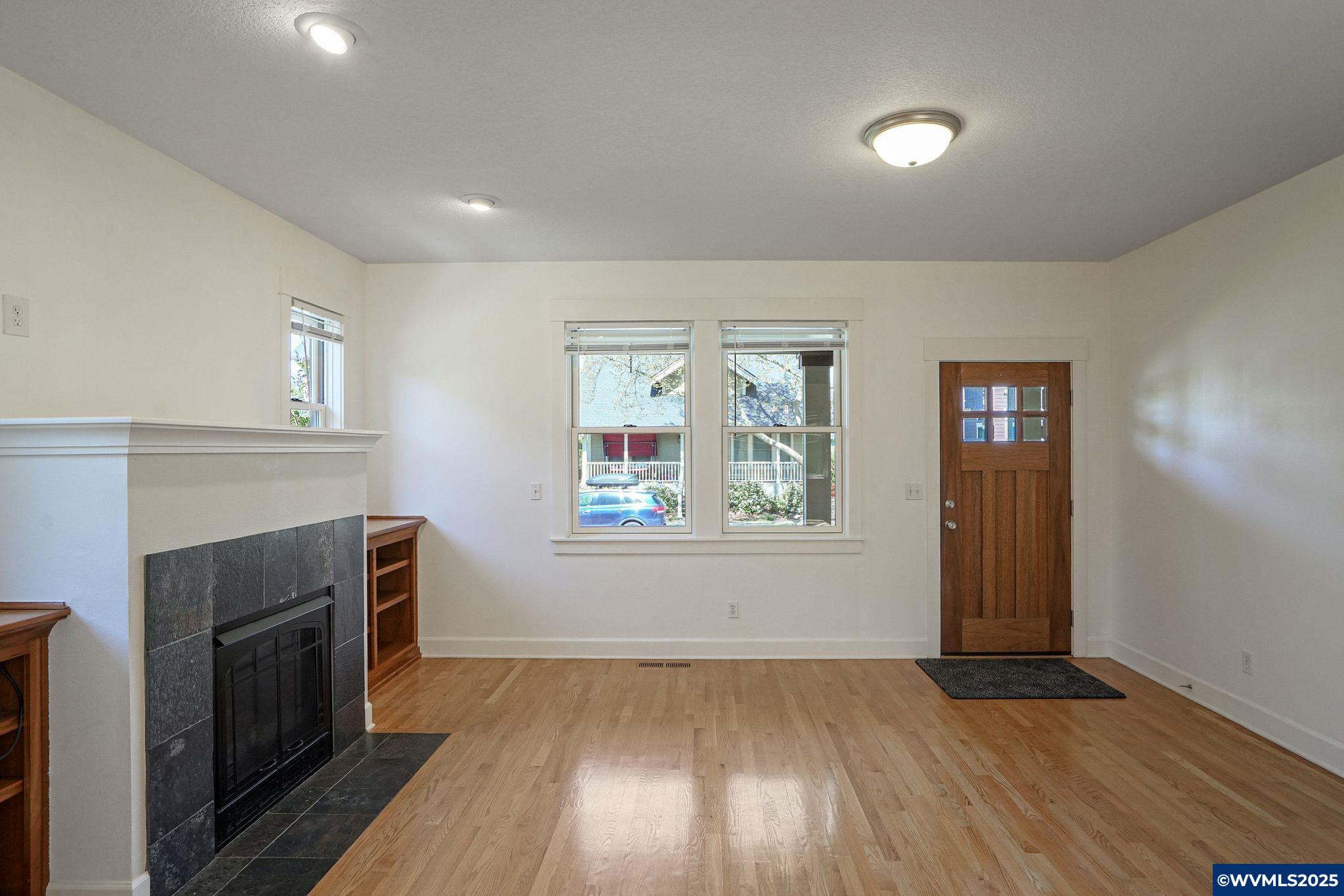 Monmouth, Oregon 97361, United States, 2 Bedrooms Bedrooms, ,2 BathroomsBathrooms,Residential,Pending,110555