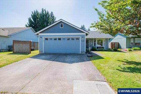 1220 40th Av Sweet Home OR 97386