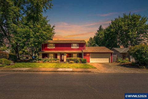 1335 Neahkahnie St SE Salem OR 97306