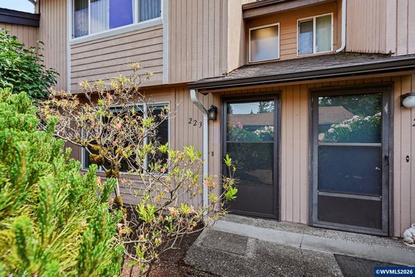 223 MCNARY HEIGHTS DR N, KEIZER, OR 97303 - Image f62aa0015fcd112d9717a35dff4dd386/565325867