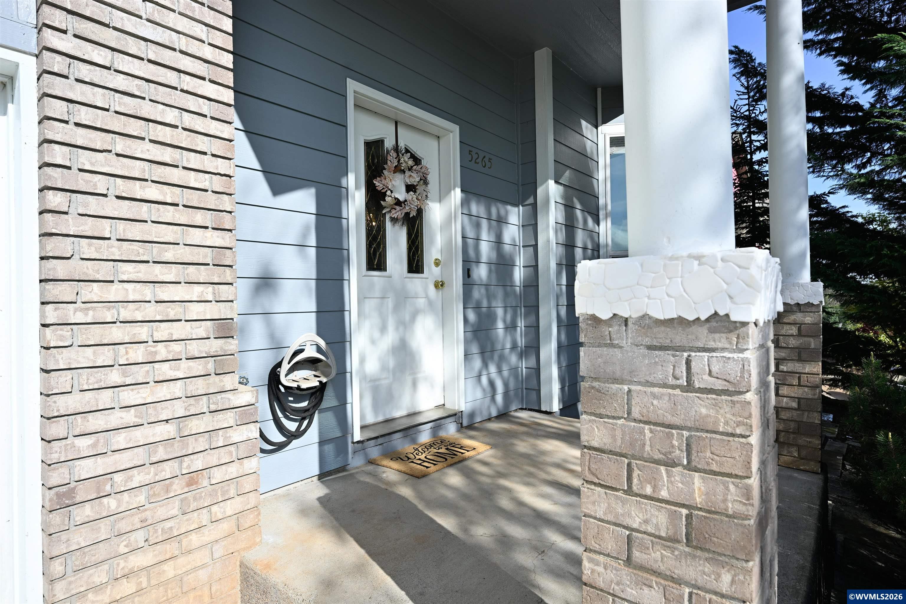 5265 Snowflake St SE