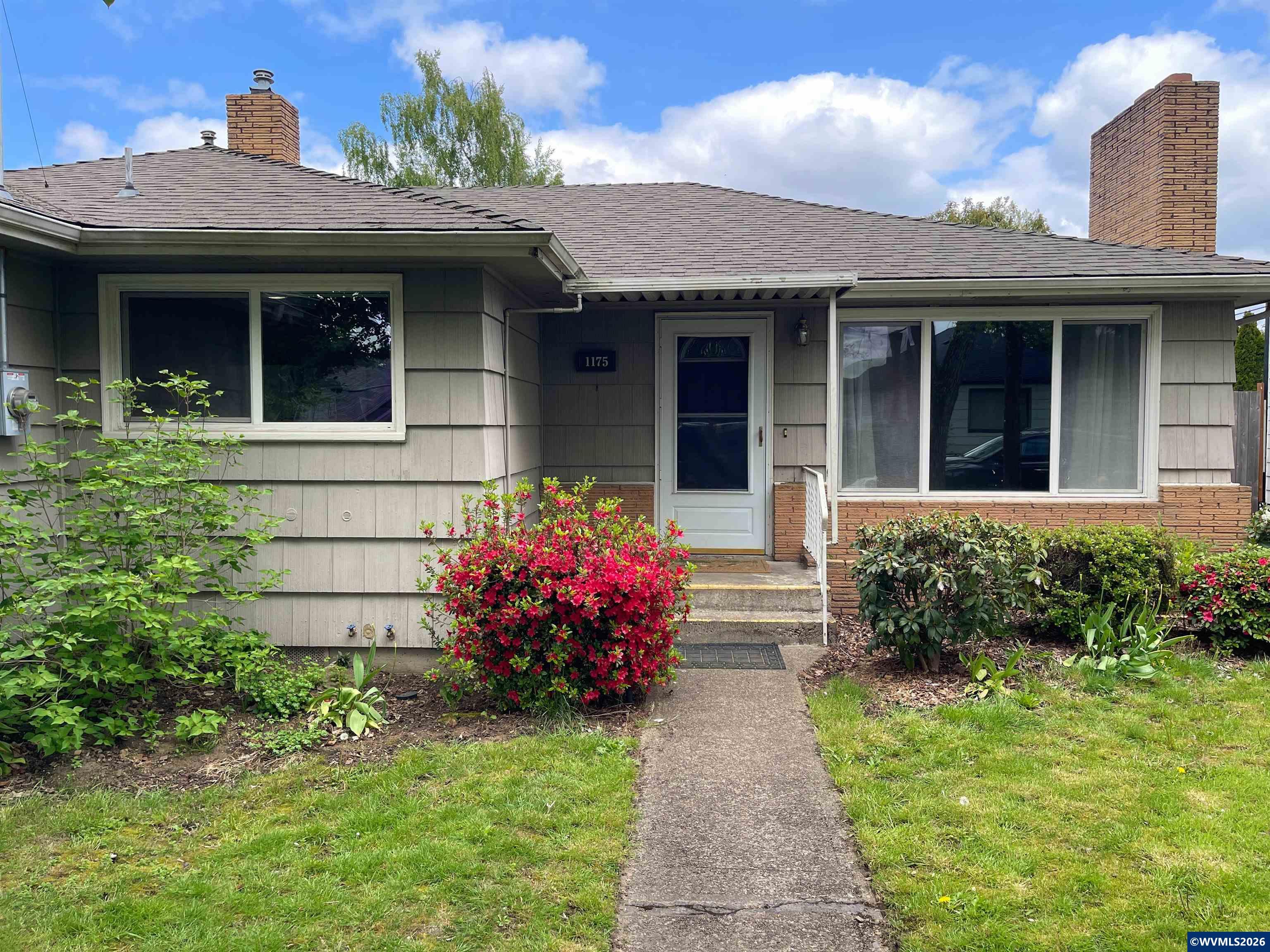1175 Donna Av NE
