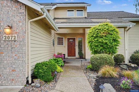 2072 22nd Av SE Albany OR 97322