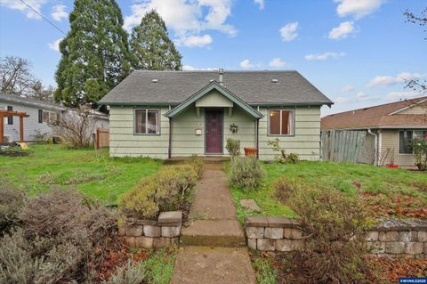 948 SW Maple St Dallas OR 97338