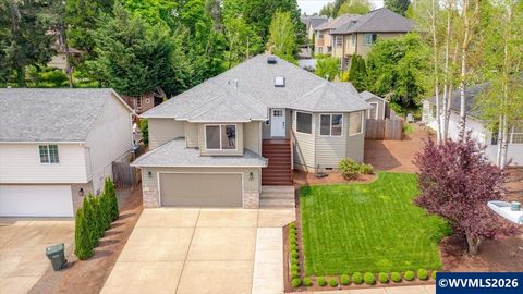 767 Mule Deer St NW Salem OR 97304