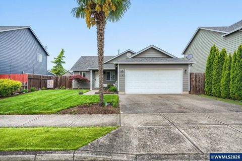 1145 Country Ln Woodburn OR 97071