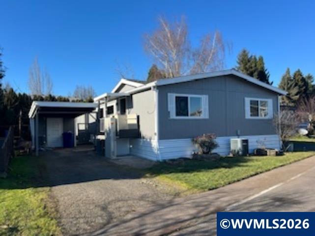 127 Clearwater Av NE