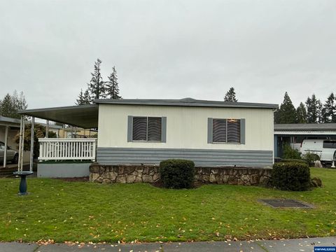 5663 NE Tumbleweed Cir Brooks OR 97305