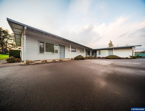 1061 Ring St NE Keizer OR 97303