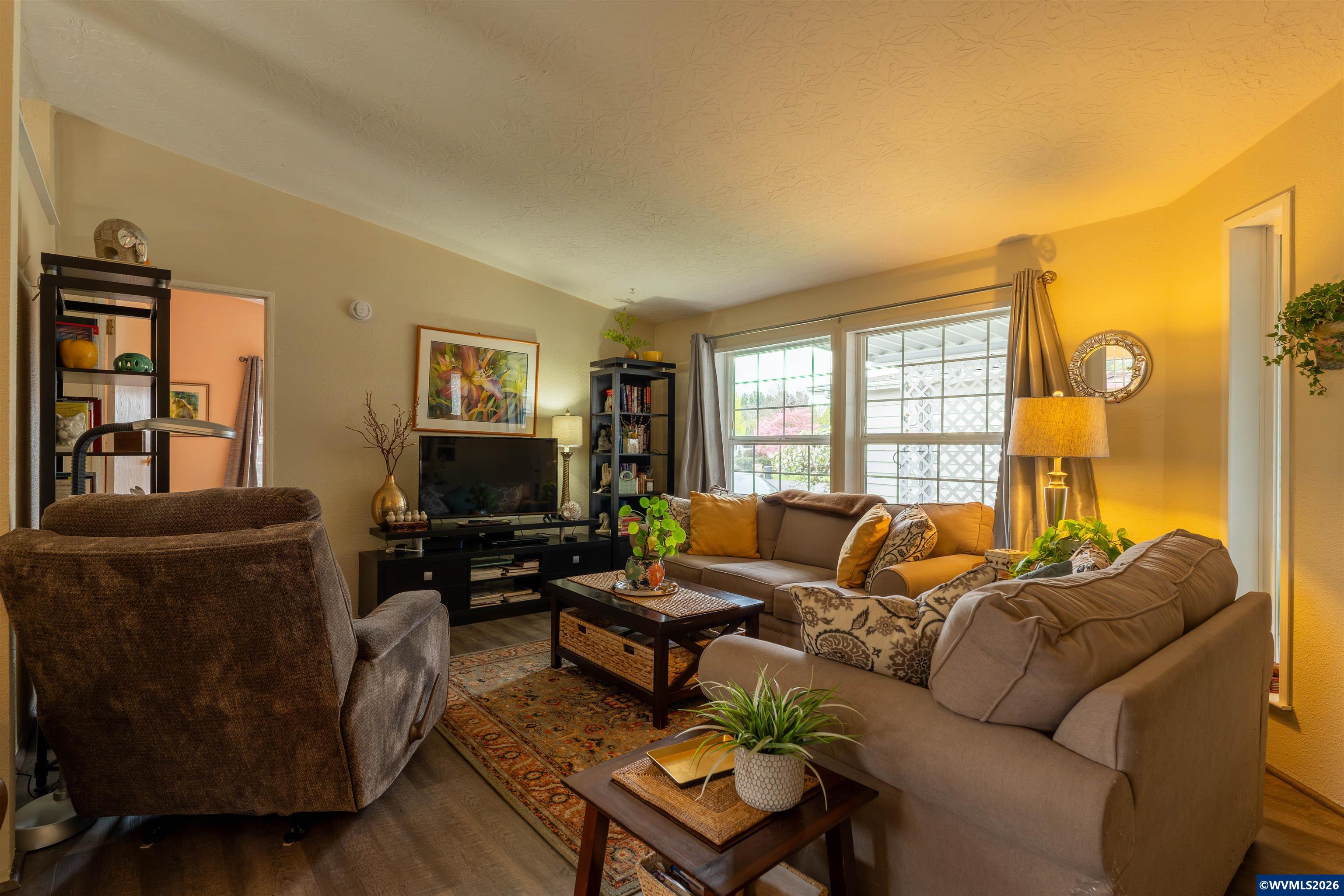 277 NE Conifer #49 Bl