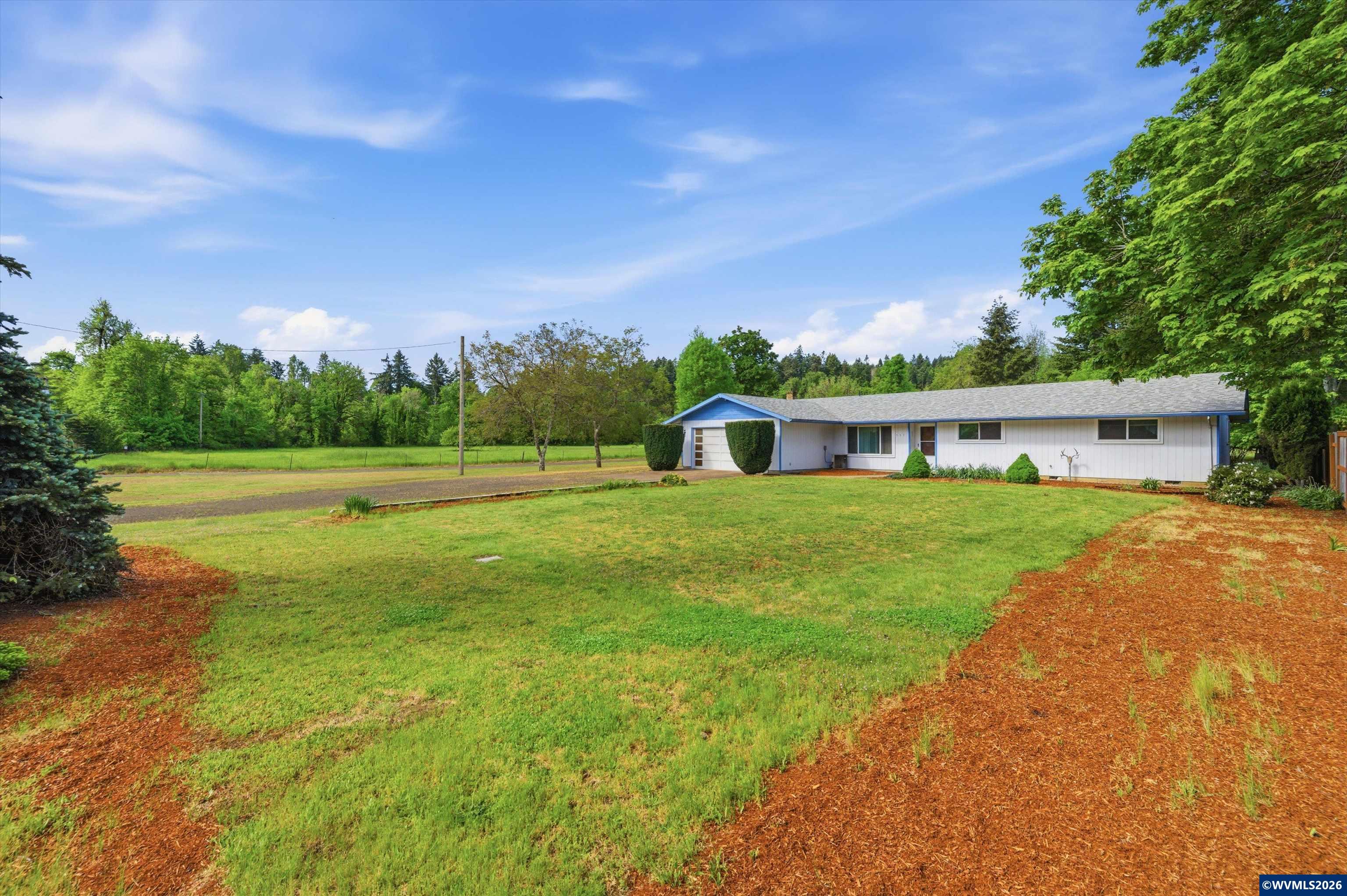 837 SW River Dr