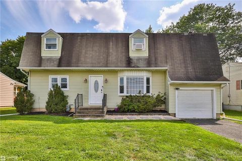 406 Old Mill Road, Forks Twp, PA 18040 - #: 723569