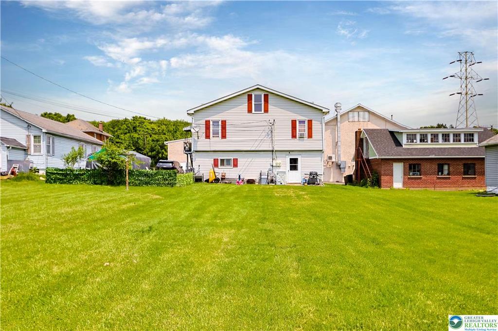 Nazareth Borough, Pennsylvania 18064, United States, 5 Bedrooms Bedrooms, ,2 BathroomsBathrooms,Residential,Active,146593