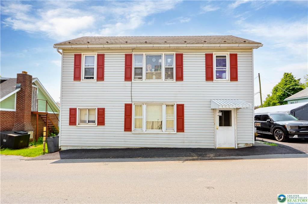 Nazareth Borough, Pennsylvania 18064, United States, 5 Bedrooms Bedrooms, ,2 BathroomsBathrooms,Residential,Active,146593