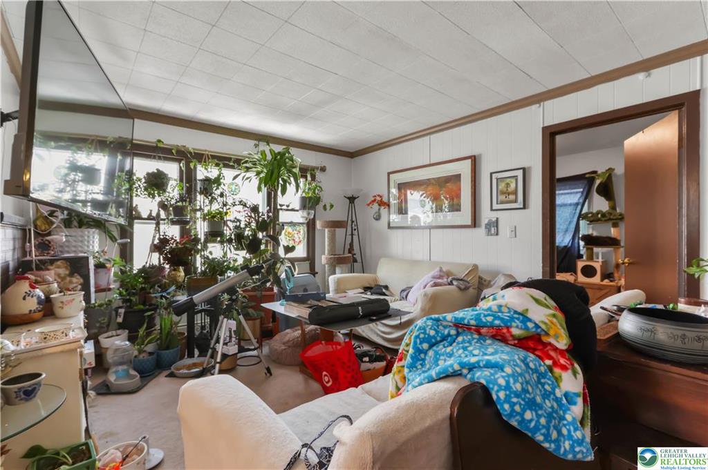 Nazareth Borough, Pennsylvania 18064, United States, 5 Bedrooms Bedrooms, ,2 BathroomsBathrooms,Residential,Active,146593