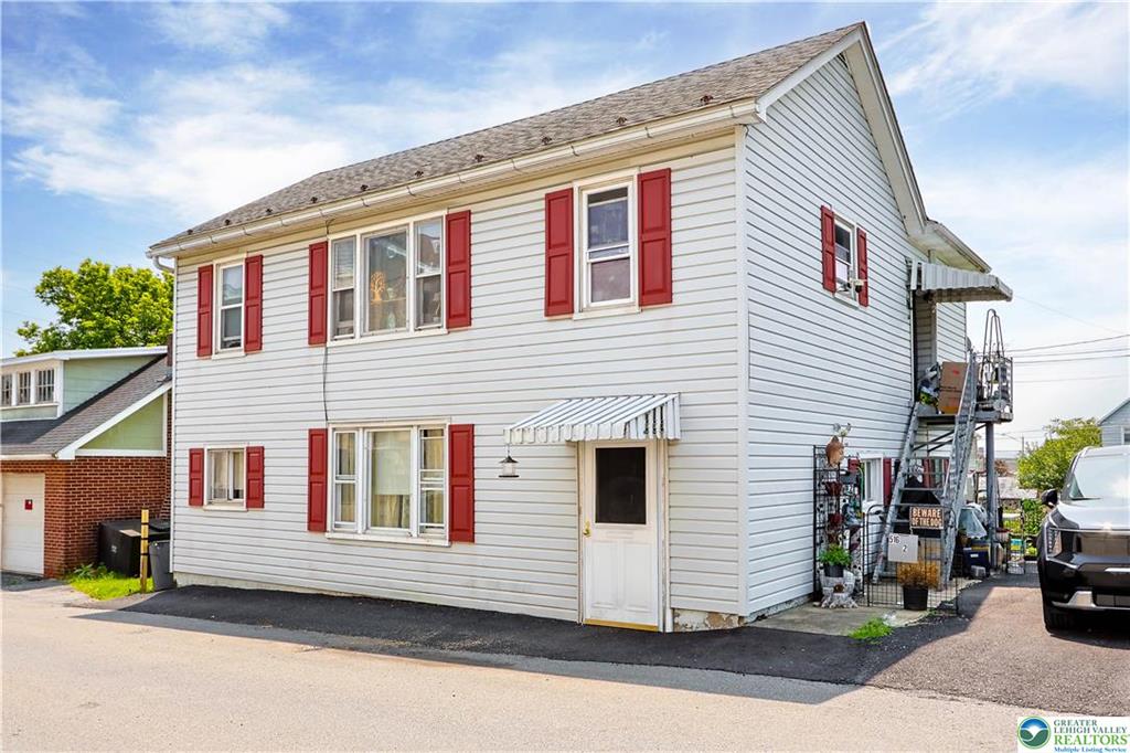 Nazareth Borough, Pennsylvania 18064, United States, 5 Bedrooms Bedrooms, ,2 BathroomsBathrooms,Residential,Active,146593