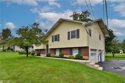 1900 Riverbend Road, Lower Macungie Twp, PA 18103 - #: 719712