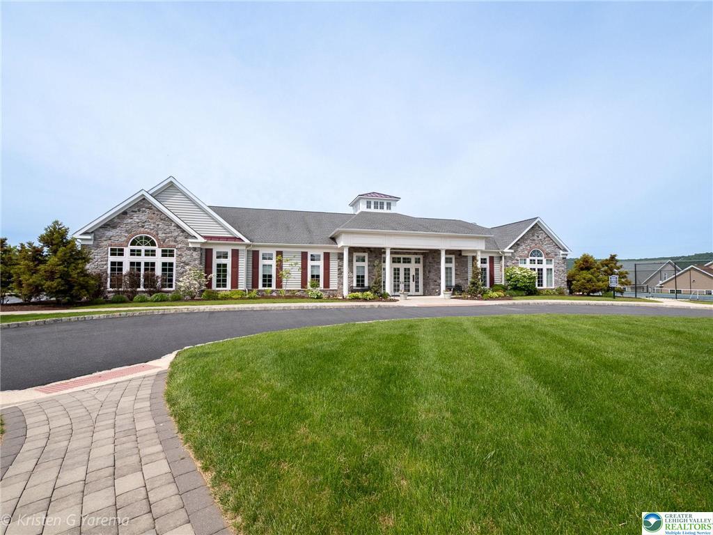 Upper Saucon Twp, Pennsylvania 18034, United States, 2 Bedrooms Bedrooms, ,2 BathroomsBathrooms,Residential,Pending,140445