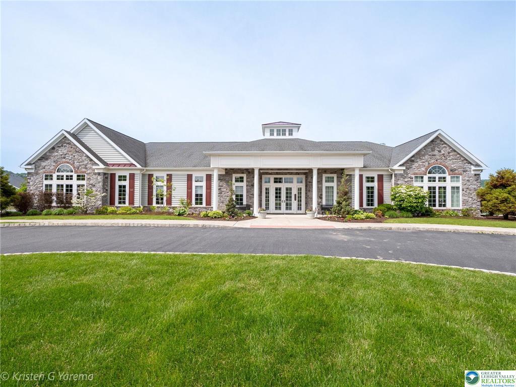 Upper Saucon Twp, Pennsylvania 18034, United States, 2 Bedrooms Bedrooms, ,2 BathroomsBathrooms,Residential,Pending,140445