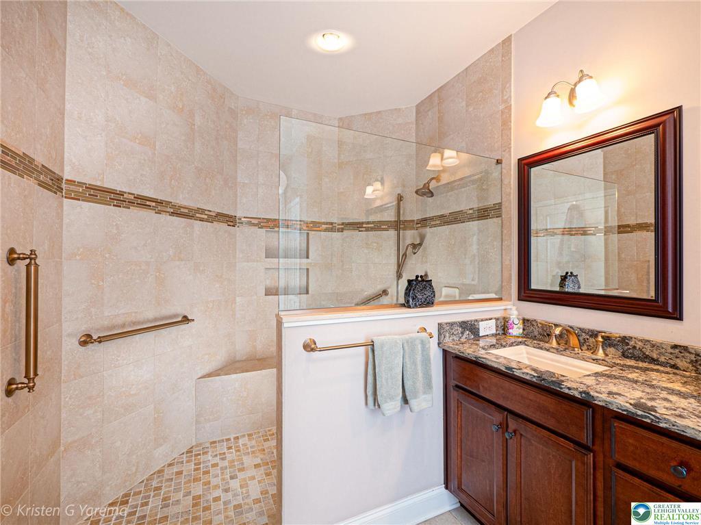 Upper Saucon Twp, Pennsylvania 18034, United States, 2 Bedrooms Bedrooms, ,2 BathroomsBathrooms,Residential,Pending,140445