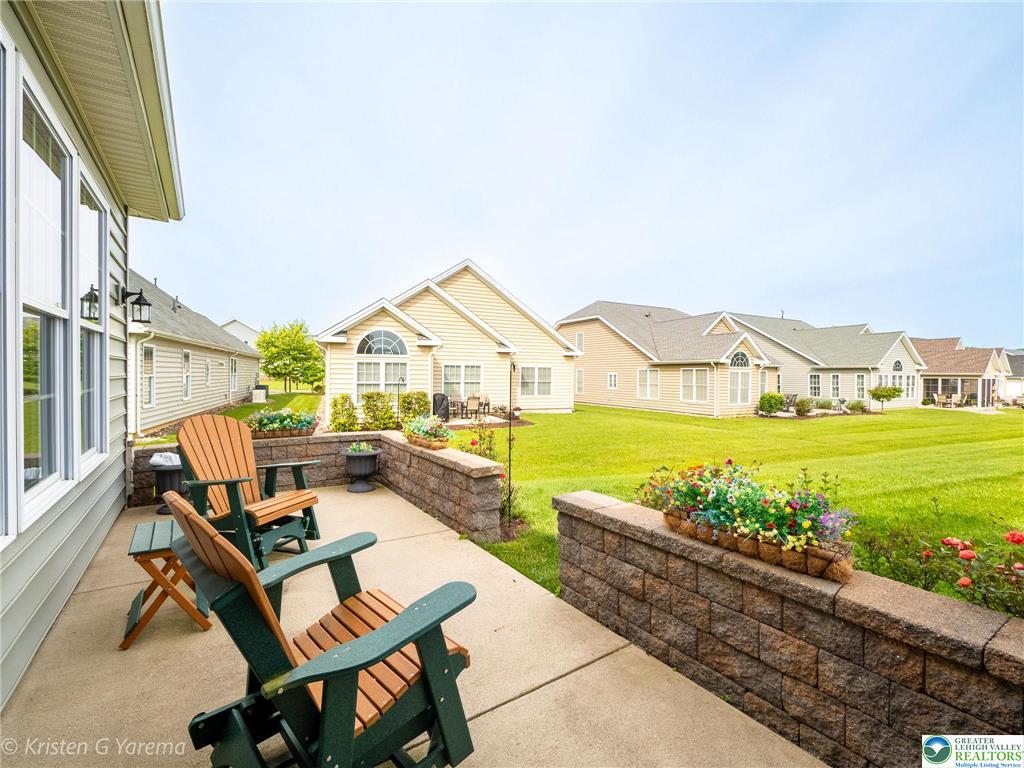 Upper Saucon Twp, Pennsylvania 18034, United States, 2 Bedrooms Bedrooms, ,2 BathroomsBathrooms,Residential,Pending,140445