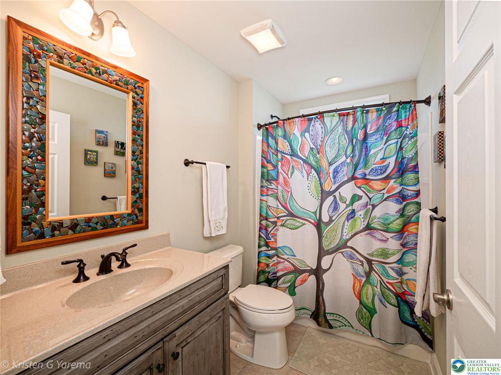 Upper Saucon Twp, Pennsylvania 18034, United States, 2 Bedrooms Bedrooms, ,2 BathroomsBathrooms,Residential,Pending,140445