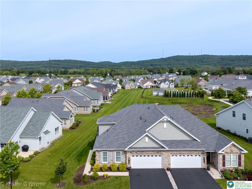 Upper Saucon Twp, Pennsylvania 18034, United States, 2 Bedrooms Bedrooms, ,2 BathroomsBathrooms,Residential,Pending,140445