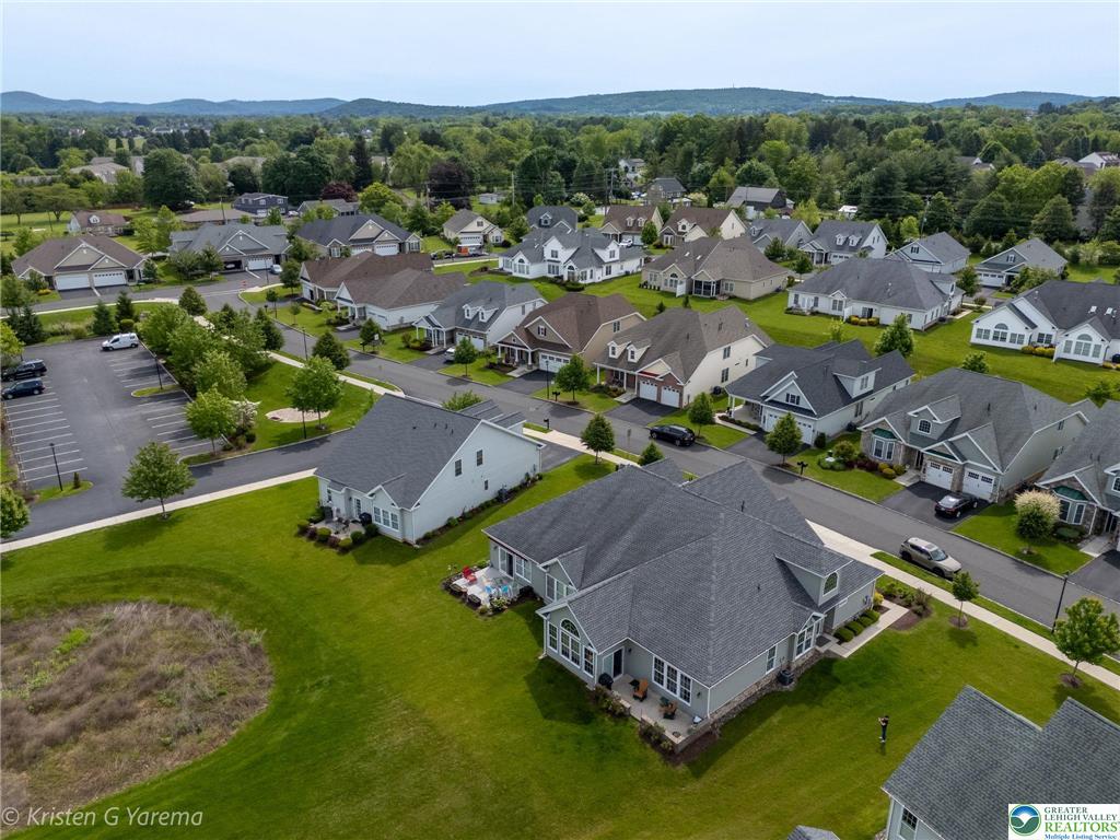 Upper Saucon Twp, Pennsylvania 18034, United States, 2 Bedrooms Bedrooms, ,2 BathroomsBathrooms,Residential,Pending,140445