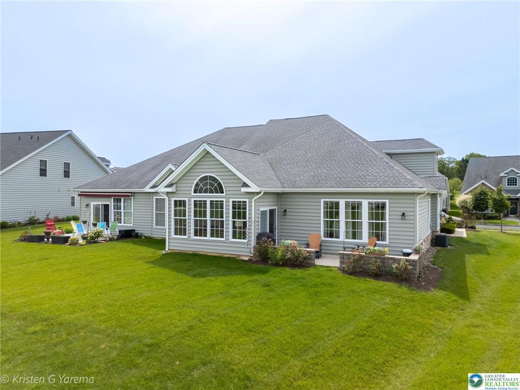 Upper Saucon Twp, Pennsylvania 18034, United States, 2 Bedrooms Bedrooms, ,2 BathroomsBathrooms,Residential,Pending,140445