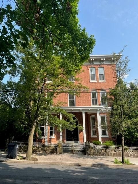 Photo of 900 Mahantongo Street #7, Pottsville, PA 17901 (MLS # 744504) Photo of 900 Mahantongo Street #7, Pottsville, PA 17901 (MLS # 744504)