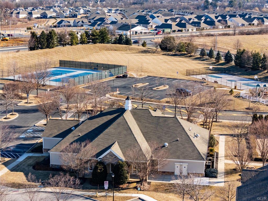 Upper Macungie Twp, Pennsylvania 18031, United States, 3 Bedrooms Bedrooms, ,2 BathroomsBathrooms,Residential,Pending,83894